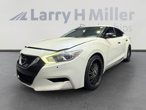 Used 2017 Nissan Maxima 3.5 SV image 1