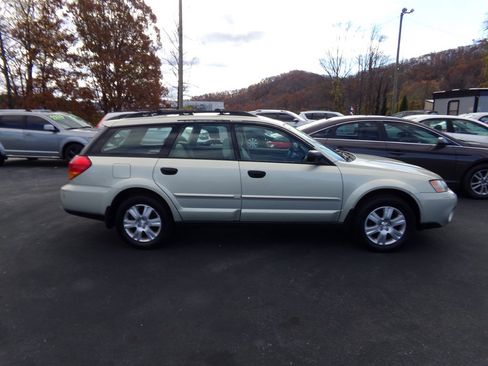 Used 2005 Subaru Outback 2.5i image 1