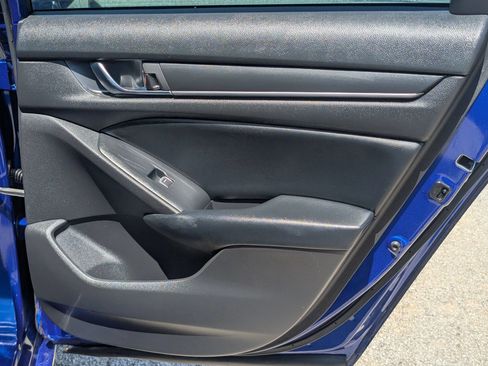 Used 2018 Honda Accord Sport image 31