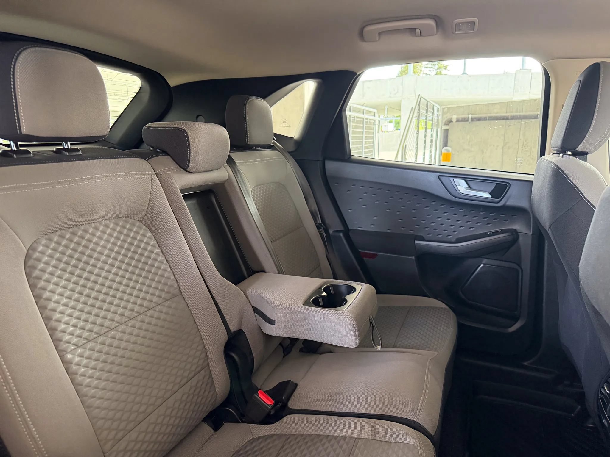 Used 2020 Ford Escape SE AWD/4WD image 19