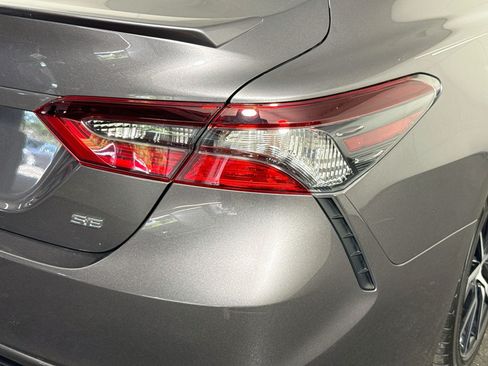 Used 2023 Toyota Camry SE FWD image 33