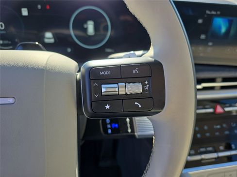 Certified 2025 Hyundai Santa Fe Calligraphy image 23