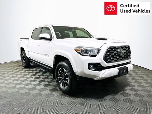 Certified 2022 Toyota Tacoma TRD Sport image 1