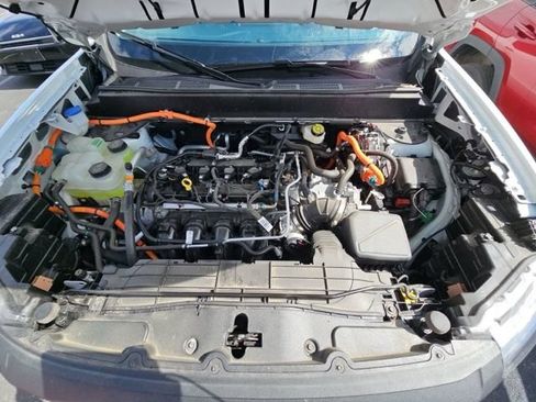 Used 2026 Ford Maverick XLT w/ Equipment Group 301A AWD/4WD image 17
