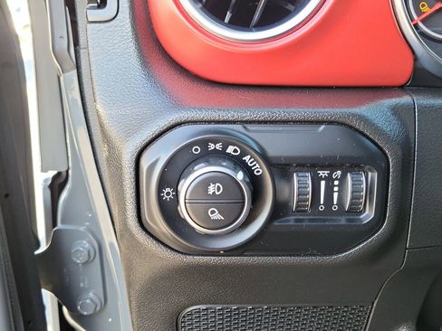 Certified 2022 Jeep Gladiator Rubicon w/ Trailer Tow Package image 13