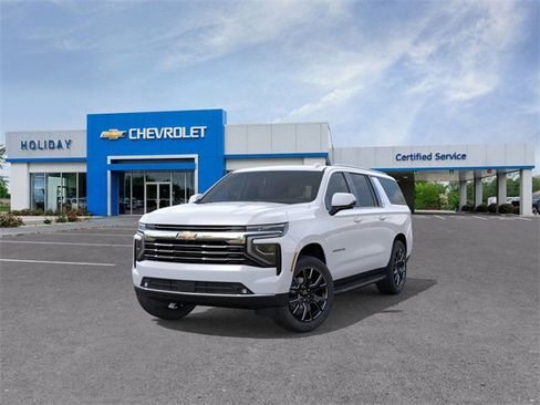 New 2026 Chevrolet Suburban LT w/ Comfort Package image 8