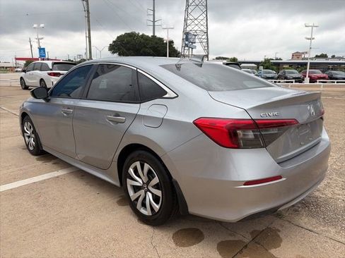 Used 2023 Honda Civic LX image 4