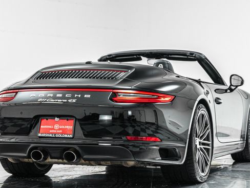 Used 2017 Porsche 911 Carrera 4S AWD/4WD image 9