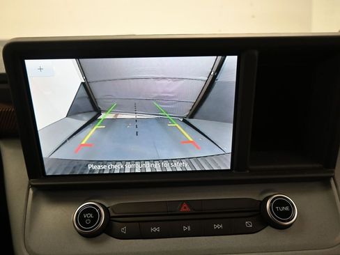 Used 2023 Ford Maverick Lariat w/ Lariat Luxury Package FWD image 16