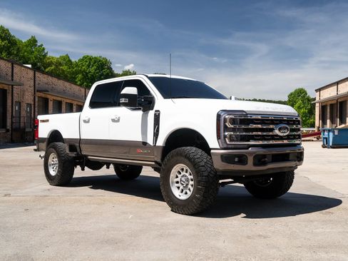 Used 2023 Ford F250 King Ranch w/ Tremor Off-Road Package AWD/4WD image 16
