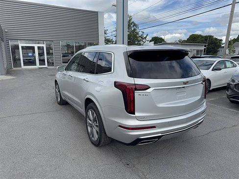 Used 2020 Cadillac XT6 Premium Luxury AWD/4WD image 3