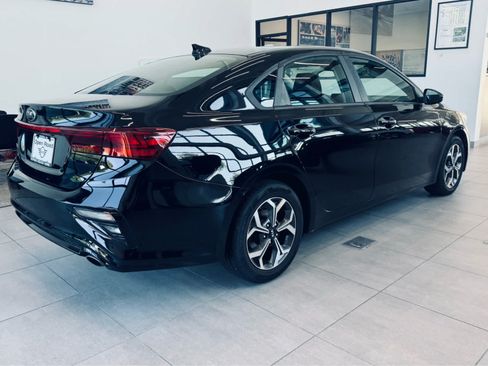 Used 2020 Kia Forte LXS FWD image 6