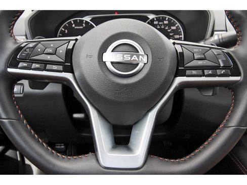 Certified 2025 Nissan Altima 2.5 SR FWD image 17