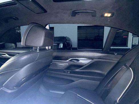 Used 2017 BMW 750i 750i Sedan 4D image 44