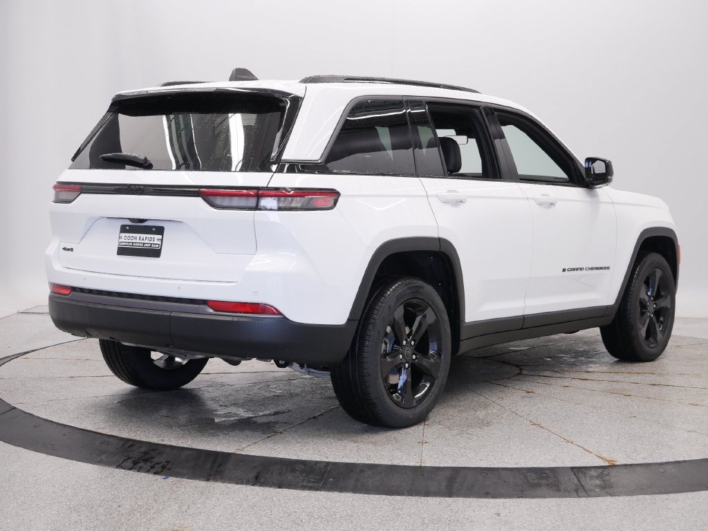 New 2027 Jeep Grand Cherokee Limited AWD/4WD image 6