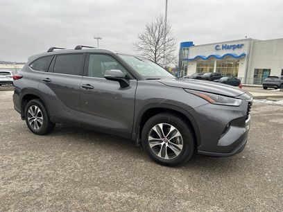 Used 2021 Toyota Highlander XLE