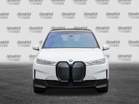 Used 2024 BMW iX xDrive50 AWD/4WD image 3