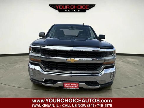 Used 2018 Chevrolet Silverado 1500 LT w/ LT Convenience Package image 8