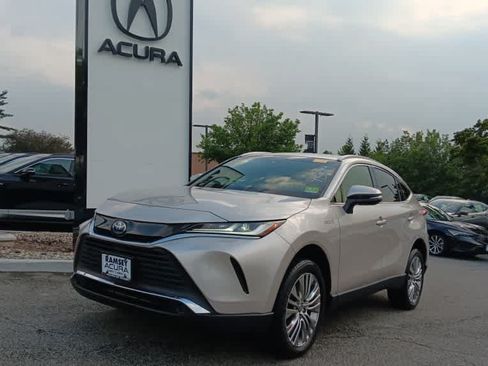 Used 2021 Toyota Venza XLE w/ Softex Package AWD/4WD image 1