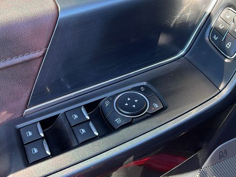 Used 2022 Ford F150 Lariat AWD/4WD image 19