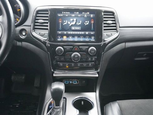 Used 2022 Jeep Grand Cherokee Laredo X image 26