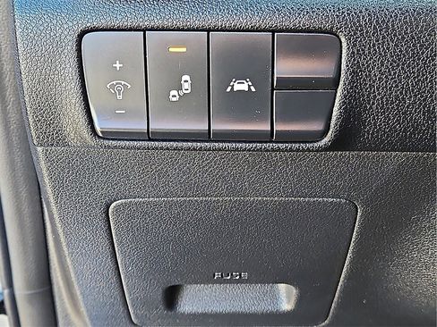 Used 2020 Kia Sportage S image 24