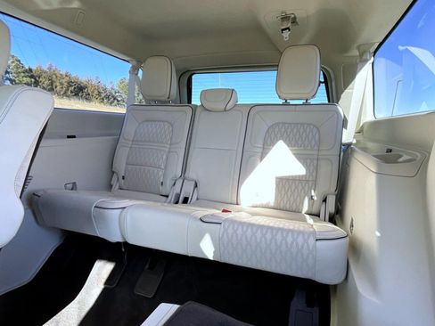 Certified 2021 Lincoln Navigator L Black Label w/ Cargo Convenience Package image 21