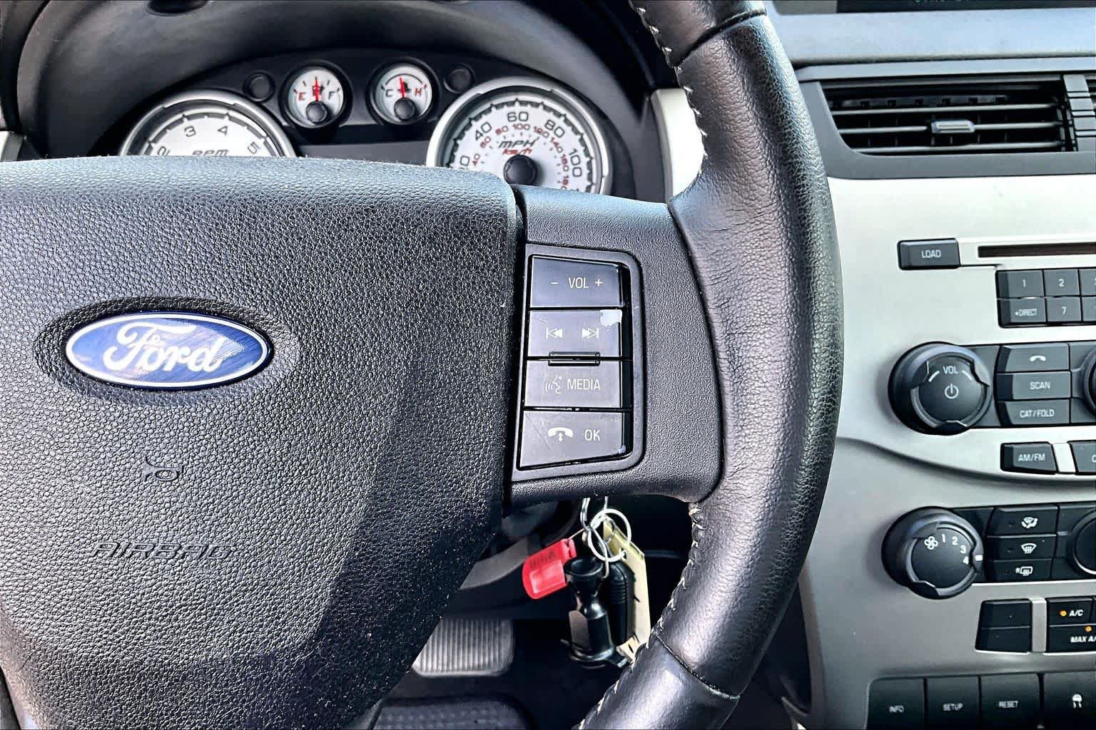 Used 2009 Ford Focus SES FWD image 24