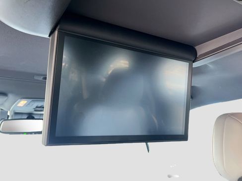 Used 2021 Toyota Sienna XSE w/ XSE Plus Package image 27