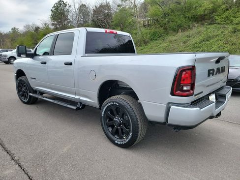 New 2026 RAM 2500 Big Horn AWD/4WD image 5