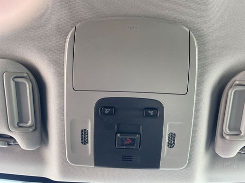 Used 2021 Toyota Camry SE FWD image 25