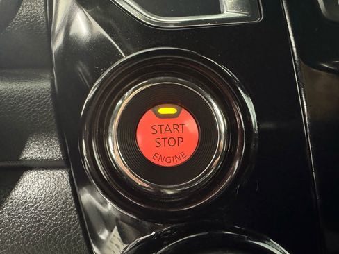 Used 2023 Nissan Titan Platinum Reserve w/ Moonroof Package image 17