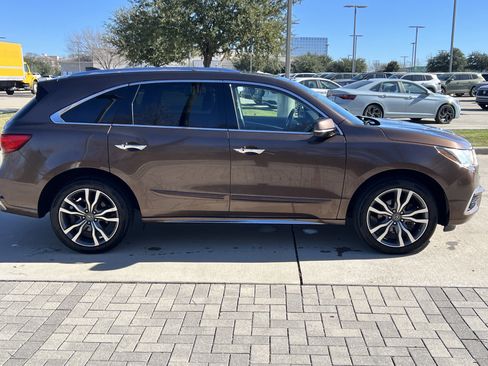 Used 2019 Acura MDX w/Advance Pkg image 11