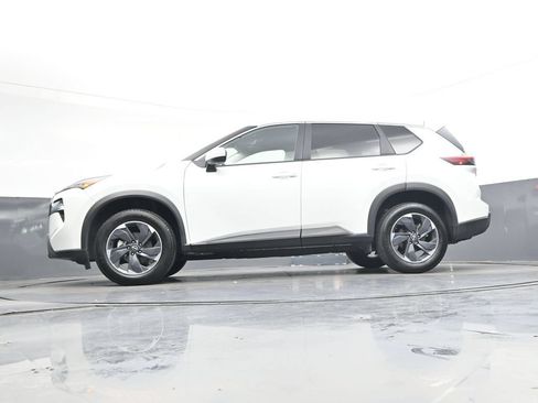 Used 2025 Nissan Rogue SV FWD image 45