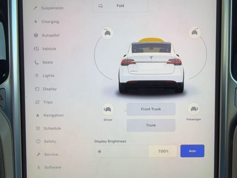 Used 2016 Tesla Model X 75D image 6