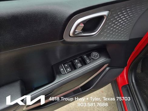 Certified 2024 Kia Soul LX w/ Option Group 015 FWD image 18