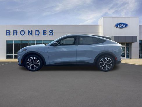 Used 2025 Ford Mustang Mach-E Select image 1