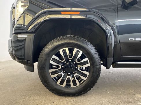 Used 2025 GMC Sierra 2500 Denali Ultimate w/ Max Trailering Package image 12