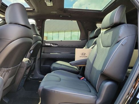 New 2024 Hyundai Palisade Calligraphy image 8