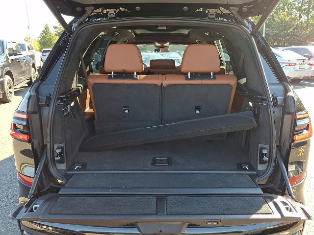 Used 2024 BMW X7 M60i w/ Executive Package AWD/4WD image 28
