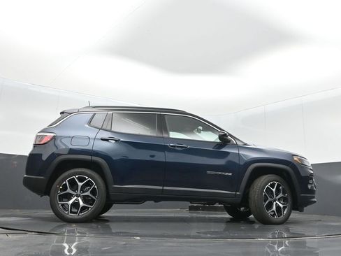 New 2026 Jeep Compass Limited image 37