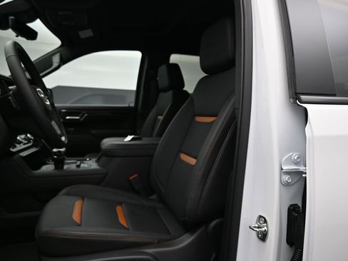 New 2026 GMC Sierra 1500 AT4 w/ Technology Package image 12