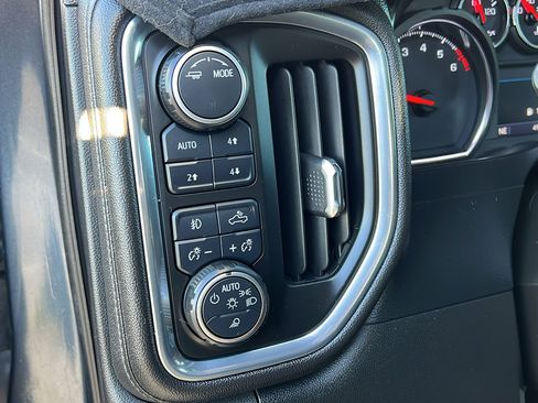 Certified 2021 Chevrolet Silverado 1500 LT Trail Boss w/ Convenience Package II image 32