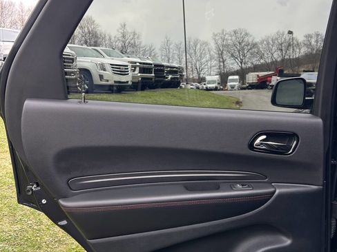 Used 2025 Dodge Durango GT image 37