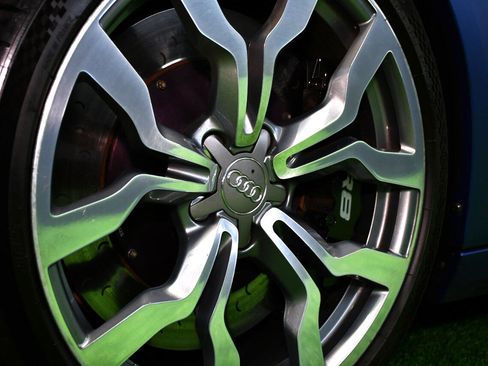 Used 2011 Audi R8 V10 image 11