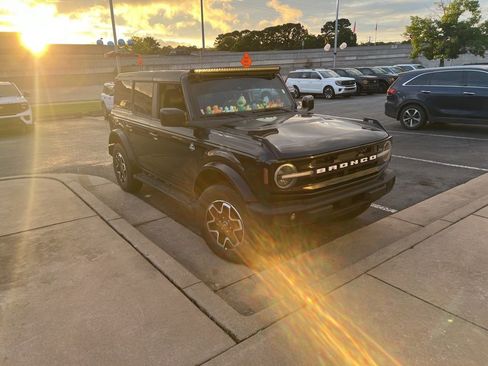 Used 2024 Ford Bronco Outer Banks AWD/4WD image 7