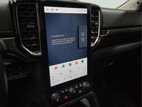 Used 2024 Ford Ranger Lariat w/ FX4 Off-Road Package image 18