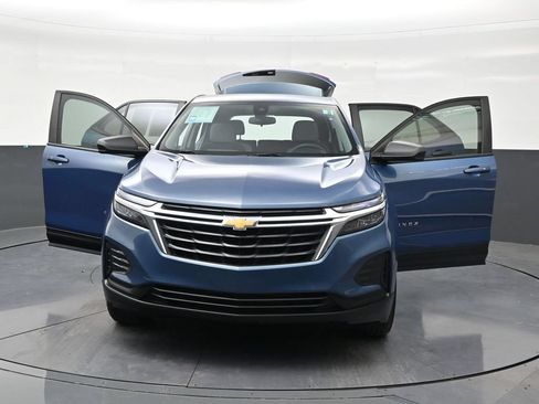 Used 2024 Chevrolet Equinox LS FWD image 33