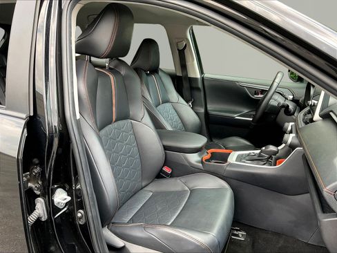 Used 2024 Toyota RAV4 Adventure AWD/4WD image 28