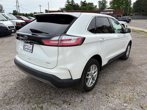 Used 2022 Ford Edge SEL w/ Convenience Package AWD/4WD image 3